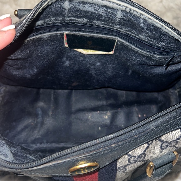 Gucci 💙 - Picture 6 of 8